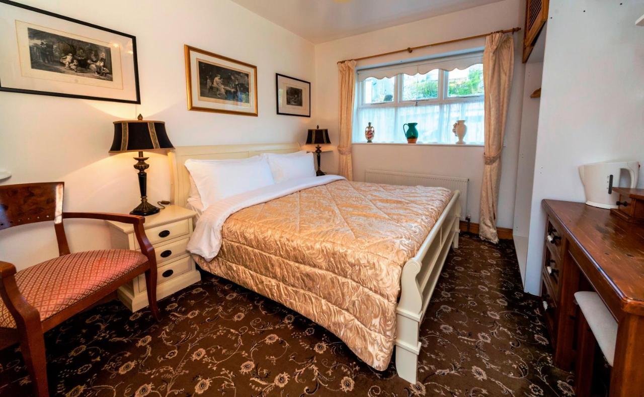 The Gallery B&b, The Glen, ,county Cork Kinsale