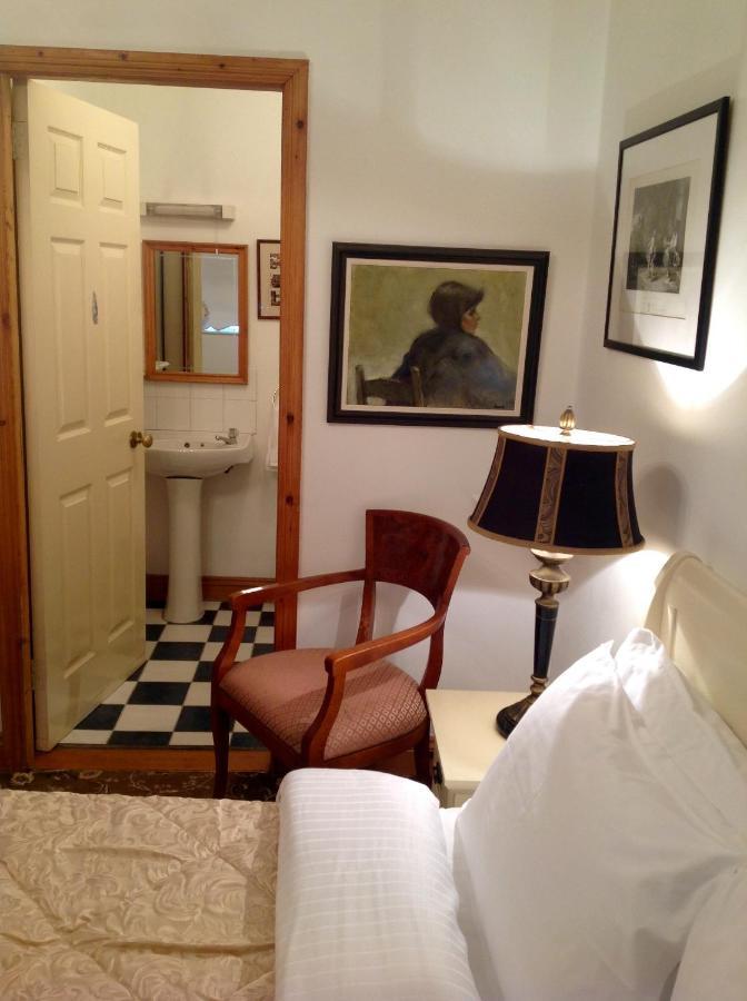 Bed & Breakfast The Gallery B&b, The Glen, ,county Cork Kinsale