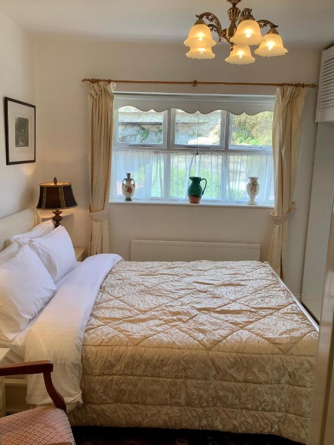 The Gallery B&b, The Glen, ,county Cork Kinsale