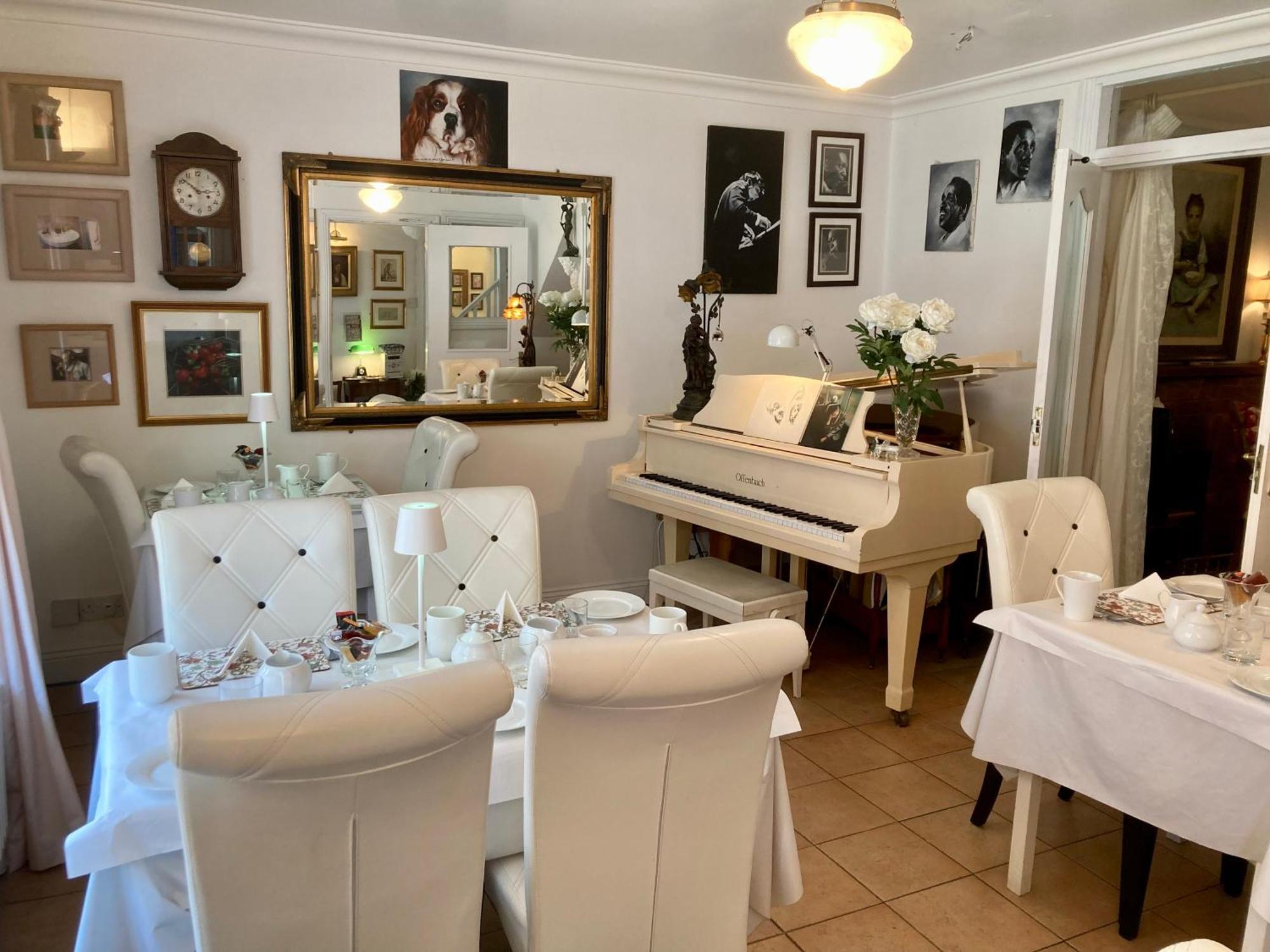 The Gallery B&b, The Glen, ,county Cork Bed & Breakfast Kinsale