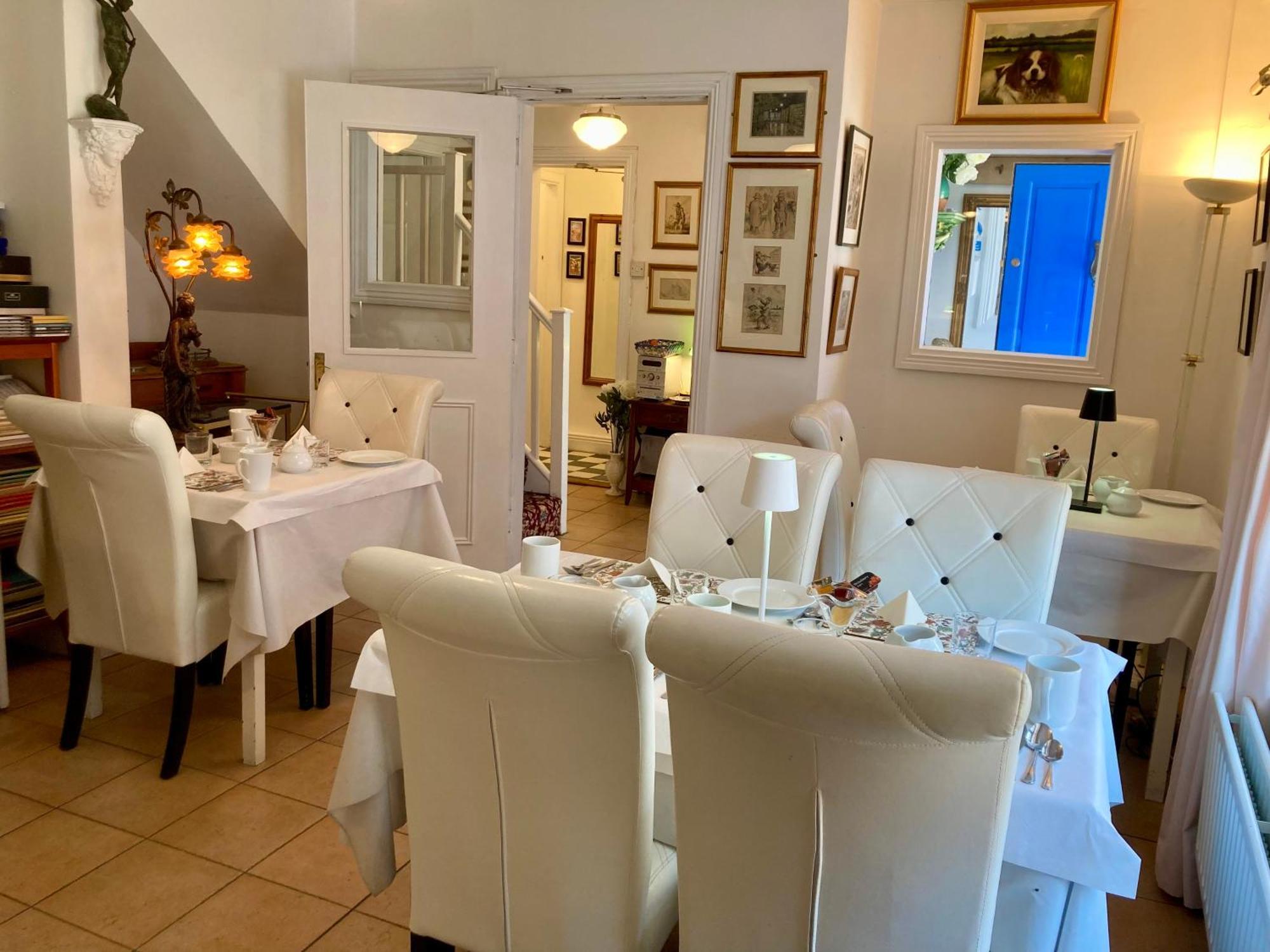 Bed & Breakfast The Gallery B&b, The Glen, ,county Cork